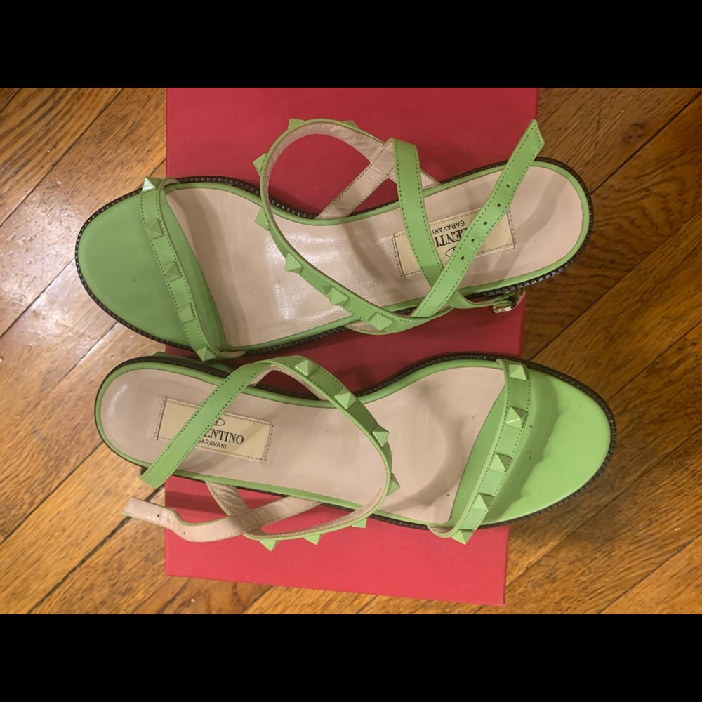 VALENTINO GREEN SANDALS